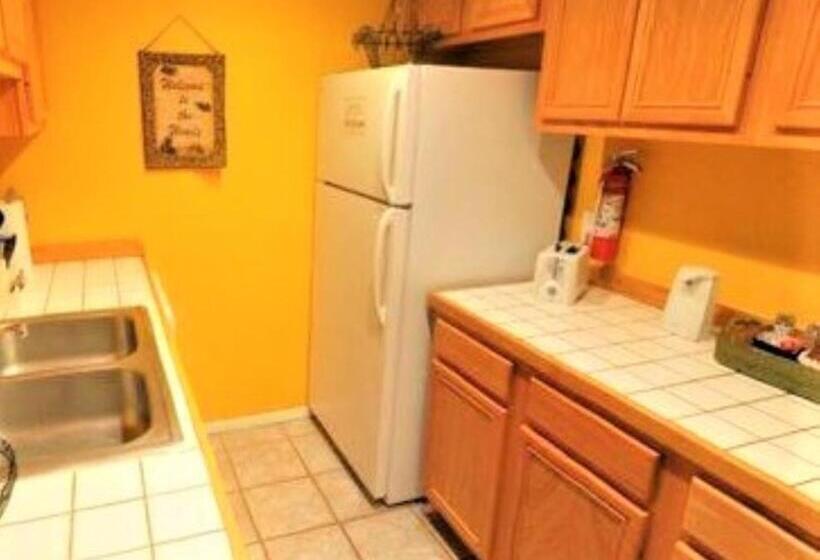 فندق Pinecliff Village Resort