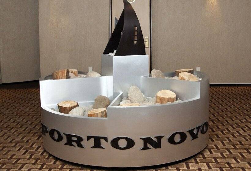 Porto Novo Hotel & Suites