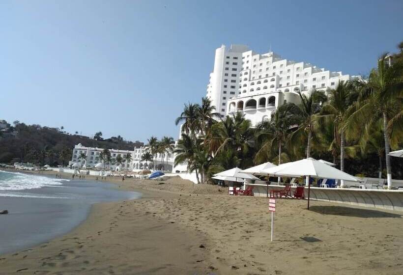 Отель Sierra Mar All Inclusive At Tesoro