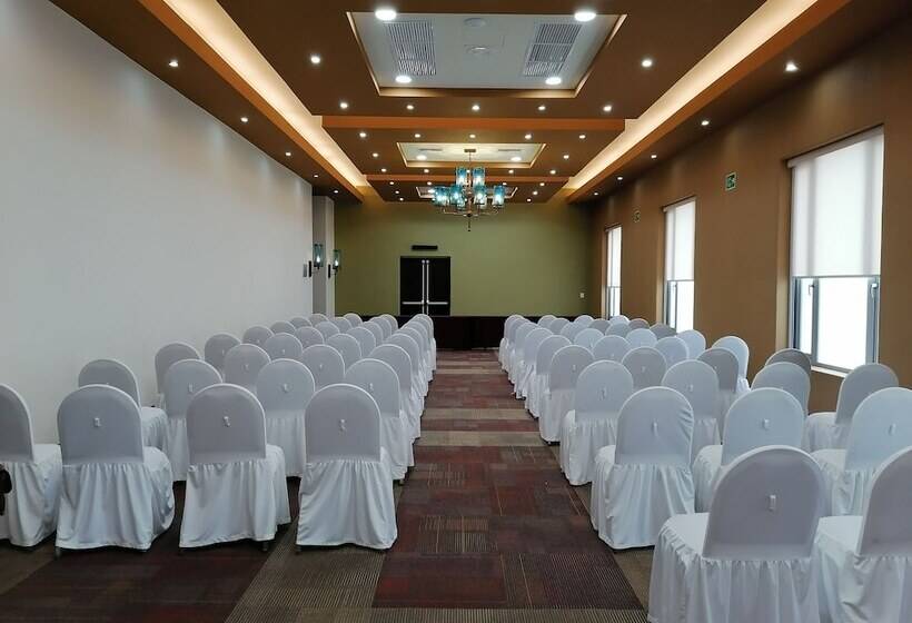 Отель Sierra Mar All Inclusive At Tesoro