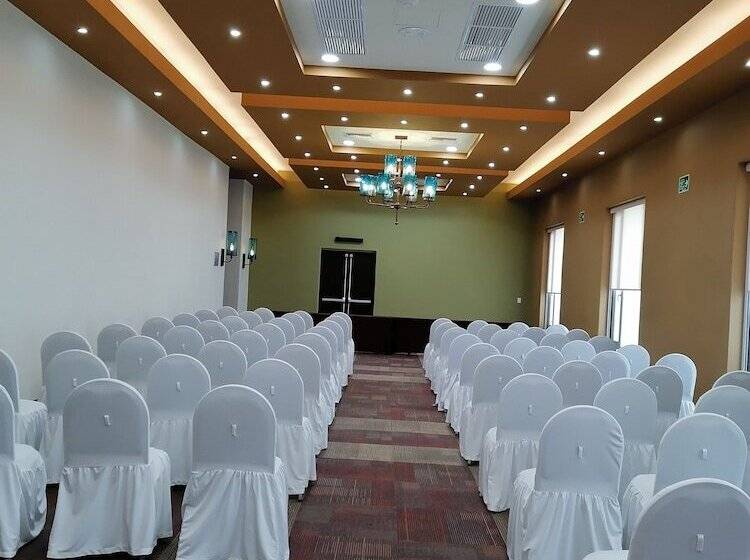 Отель Sierra Mar All Inclusive At Tesoro