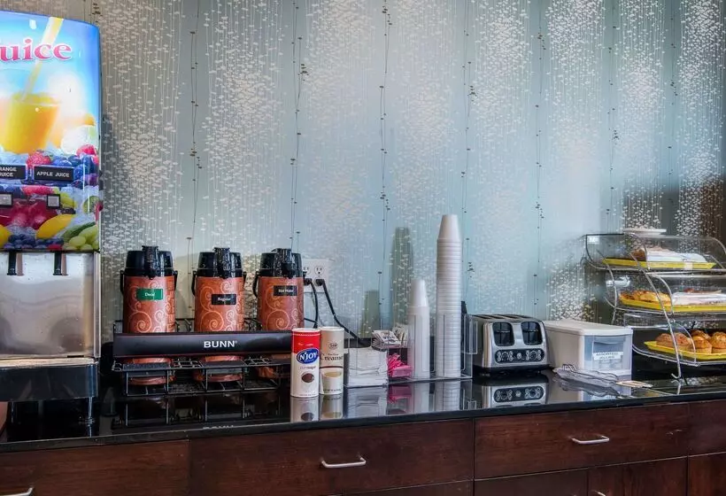 호텔 Suburban Extended Stay  Selma I95