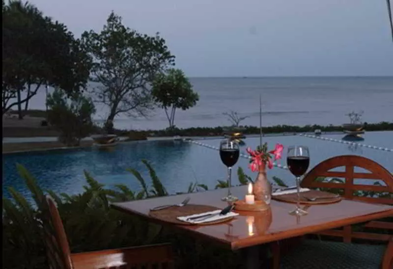 فندق Tanjung Lesung Beach