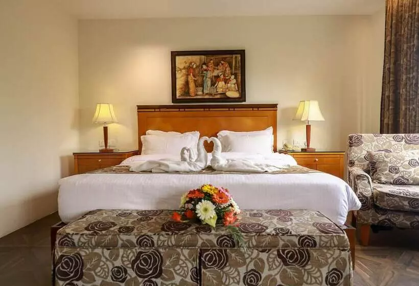 The Greenwood Hotel Tezpur