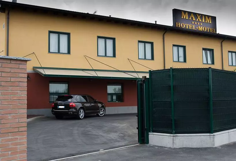 בית מלון כפרי Maxim