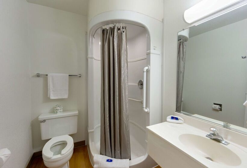 Motel 6 Weed  Mount Shasta