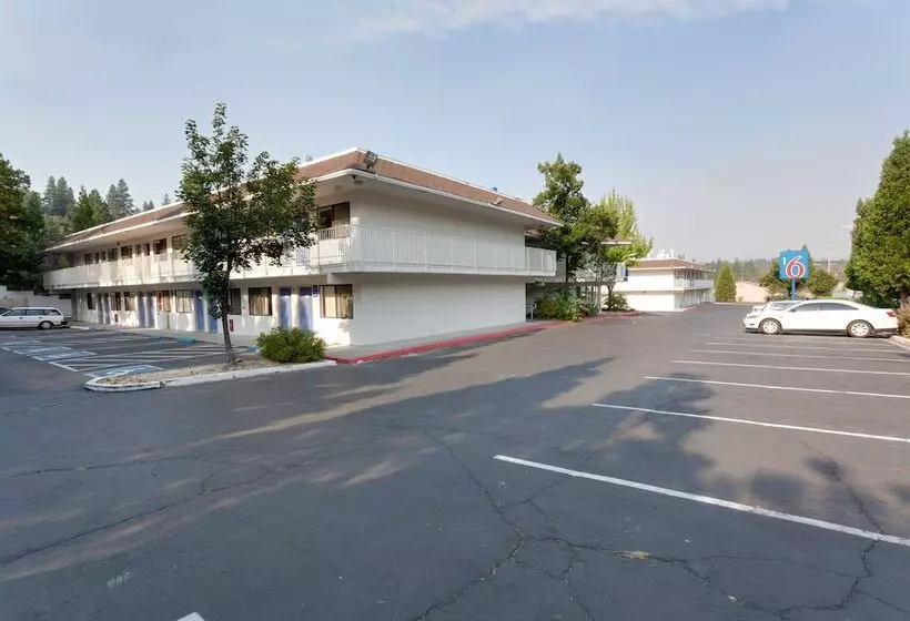 Motel 6 Weed  Mount Shasta