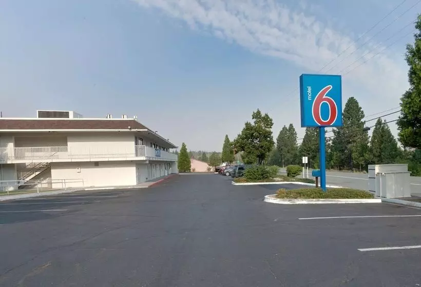 Motel 6 Weed  Mount Shasta