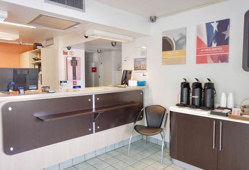 Motel 6 Weed  Mount Shasta