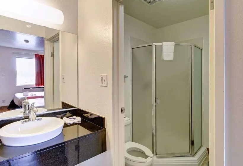 Motel 6amherst, Oh  Cleveland West  Lorain