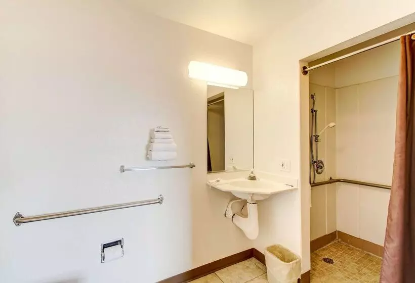 Motel 6amherst, Oh  Cleveland West  Lorain