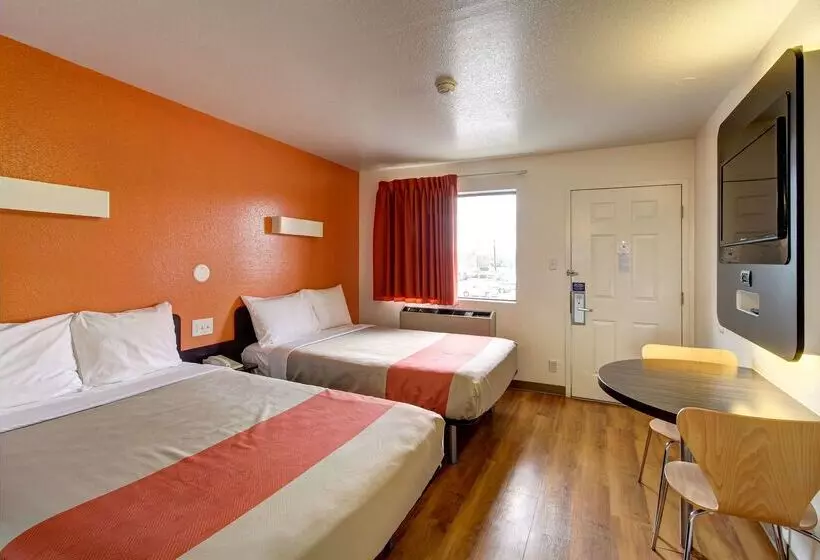 Motel 6amherst, Oh  Cleveland West  Lorain