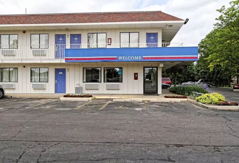 Motel 6amherst, Oh  Cleveland West  Lorain
