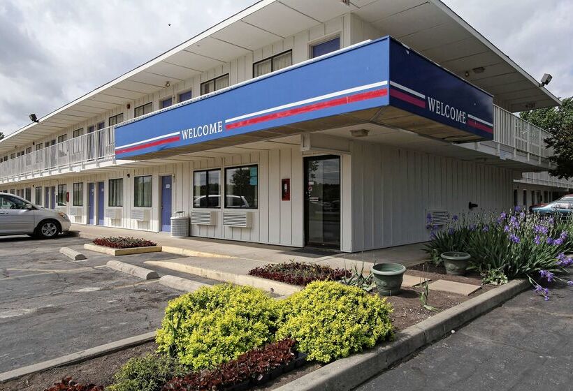 Motel 6amherst, Oh Cleveland West Lorain