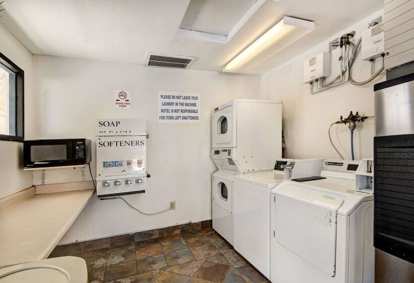 Motel 6dallas, Tx Forest Lane