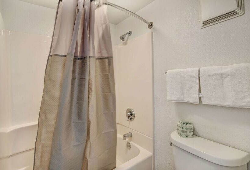 Motel 6dallas, Tx Forest Lane