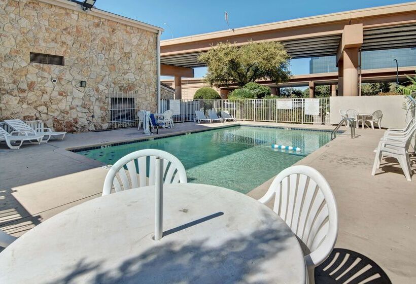 Motel 6dallas, Tx Forest Lane