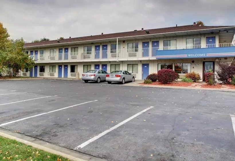 Motel 6 des Moines, Ia  North