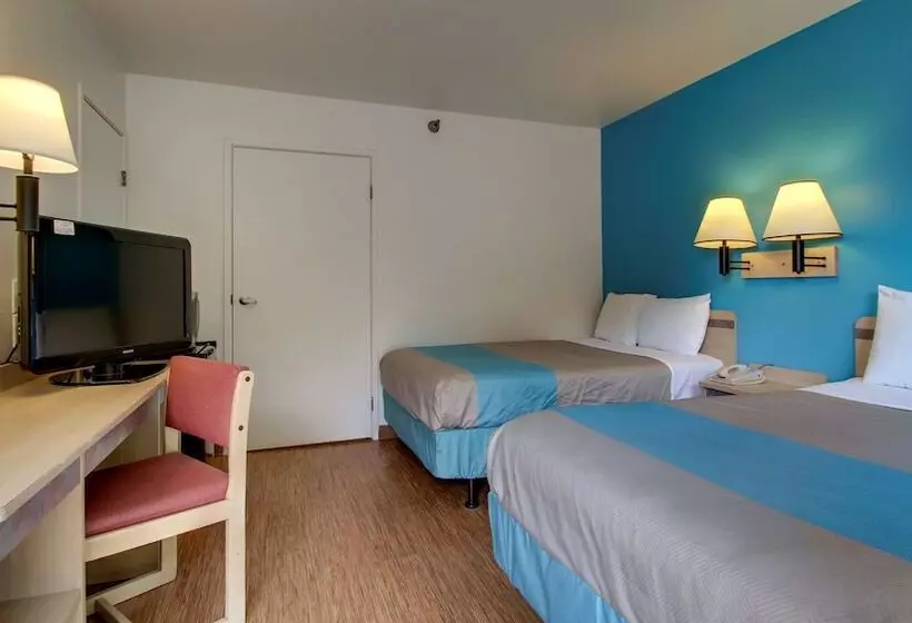 Motel 6 des Moines, Ia  North