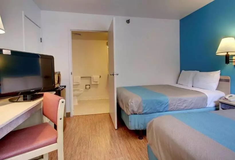 Motel 6 des Moines, Ia  North
