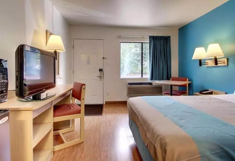 Motel 6 des Moines, Ia  North