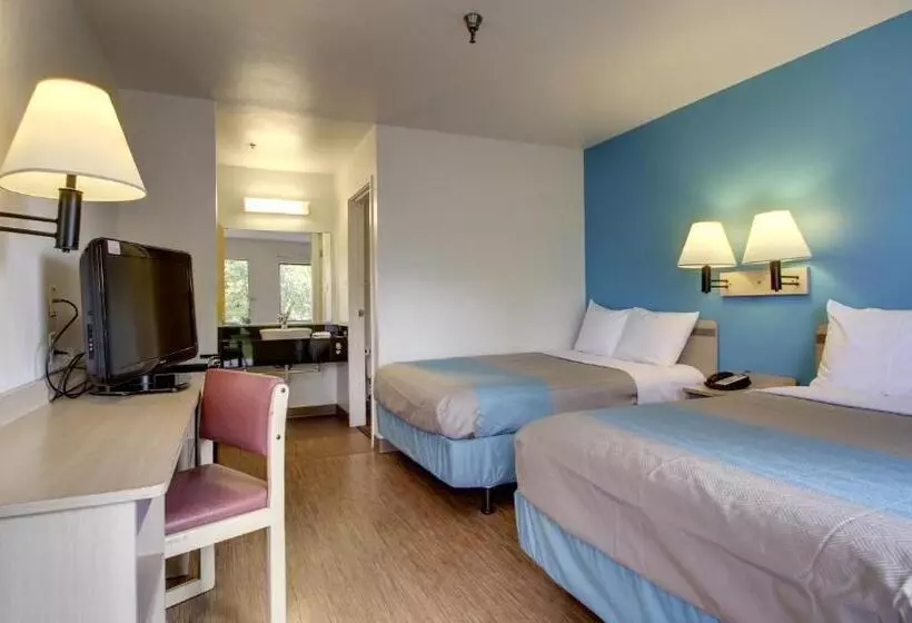 Motel 6 des Moines, Ia  North