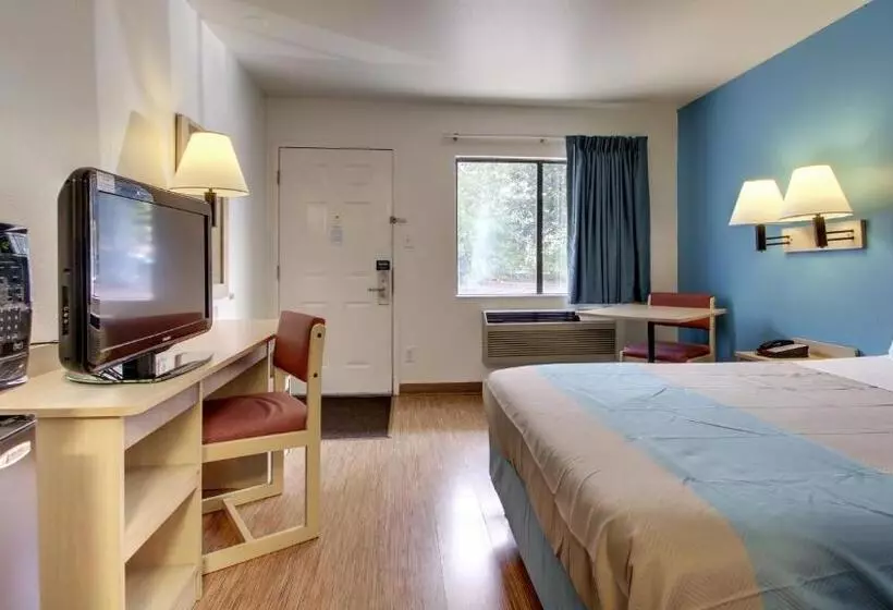 Motel 6 des Moines, Ia  North