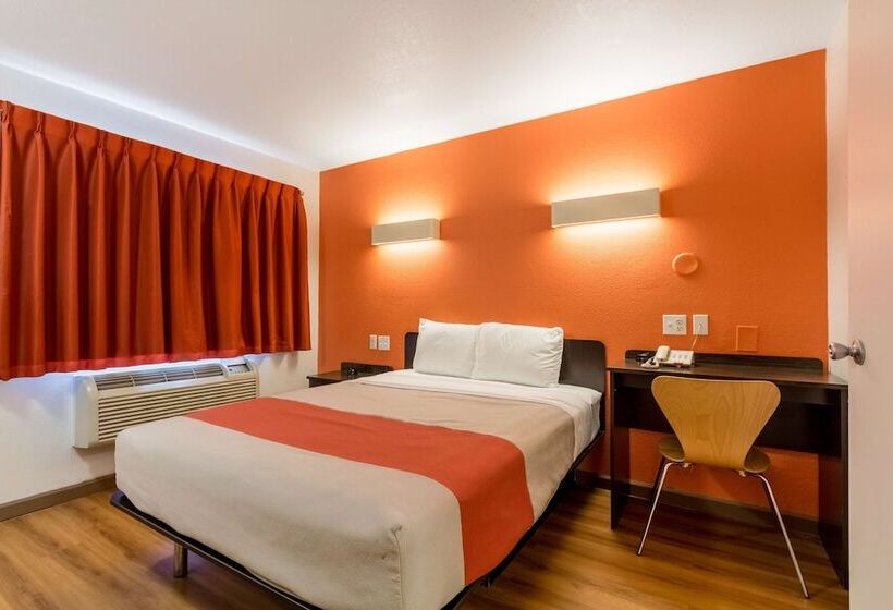 Motel 6garland, Tx  Dallas