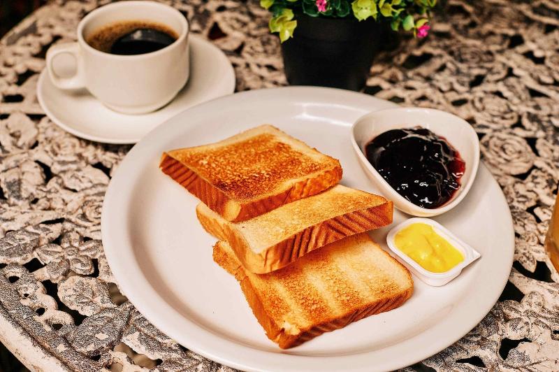 Пансион Tazumal House