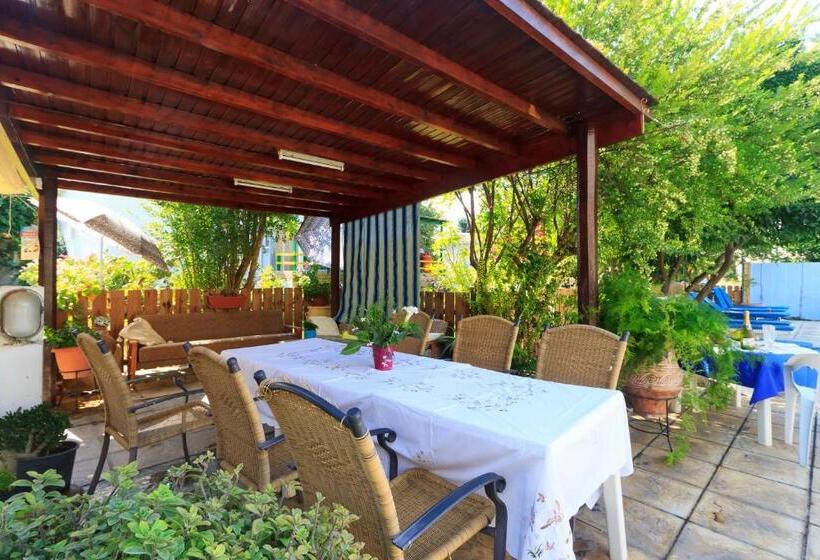 Follow The Sun Hotel Apartments