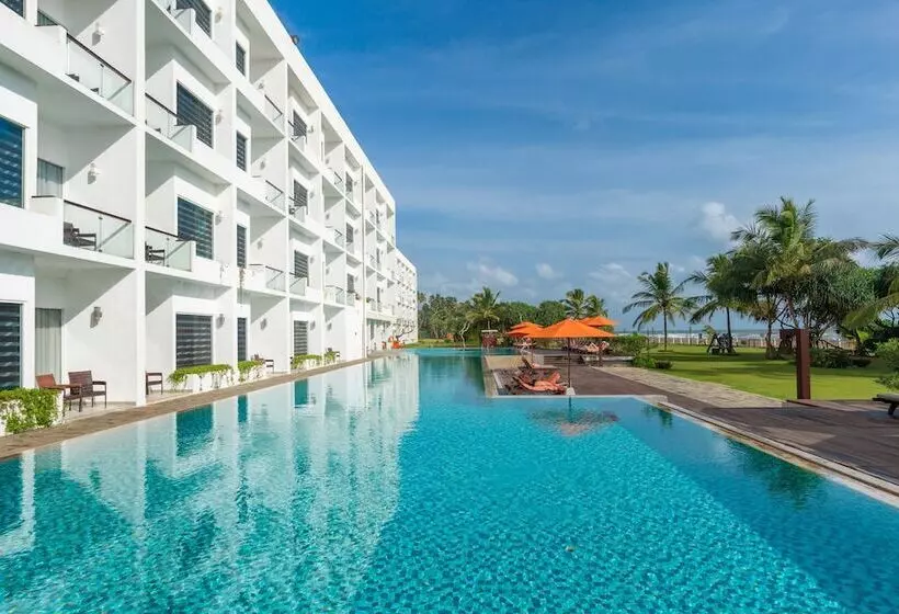 בית מלון כפרי Citrus Waskaduwa