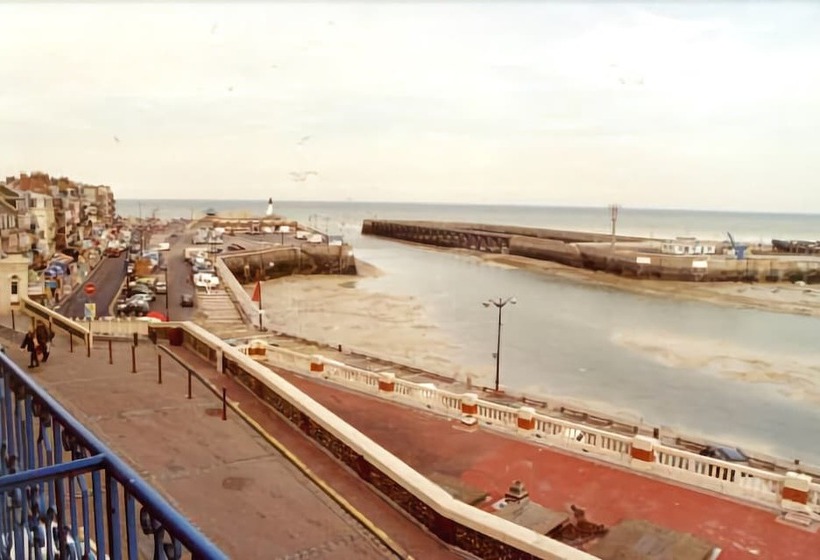 בית מלון כפרי De Calais