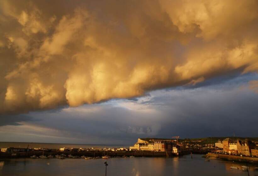 בית מלון כפרי De Calais