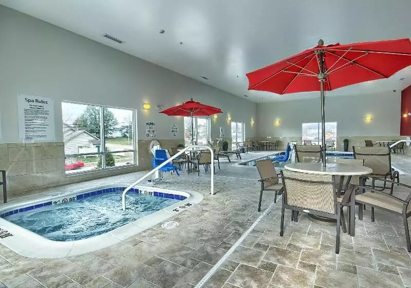 فندق Holiday Inn Express & Suites Ironton, An Ihg