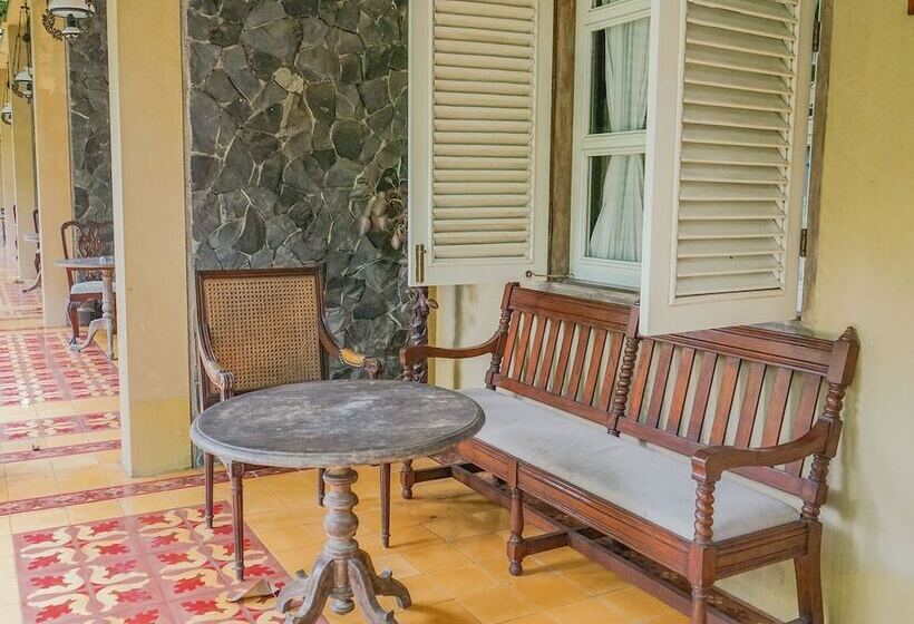 ホテル Kayu Arum Resort