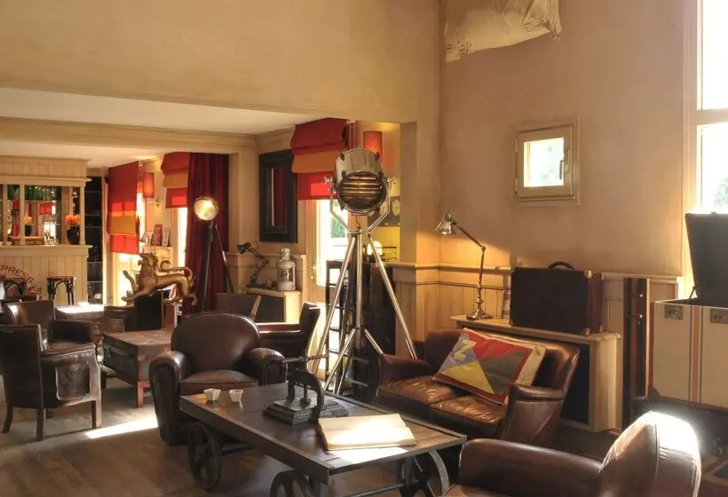 酒店 Kyriad Cholet