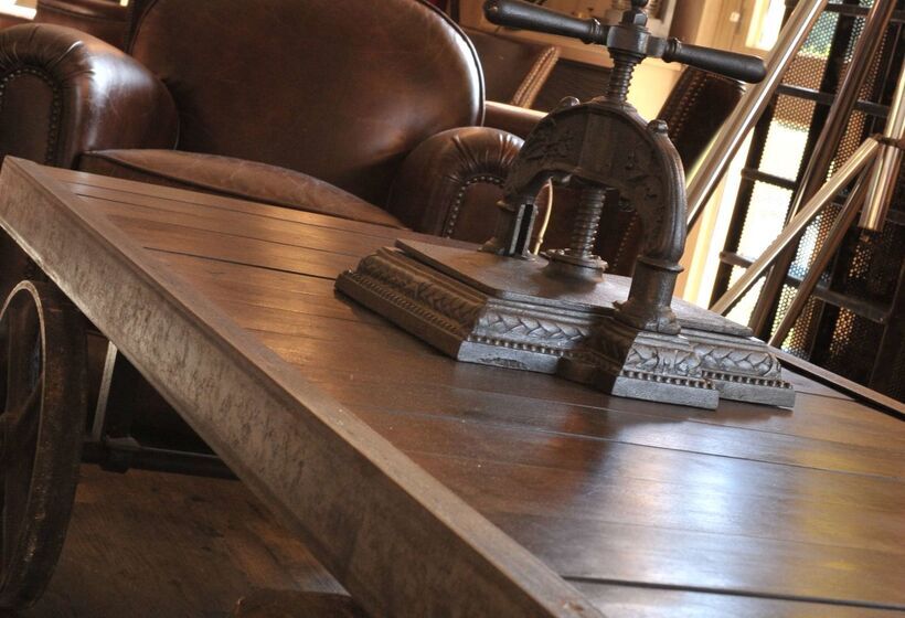 בית מלון כפרי Kyriad Cholet