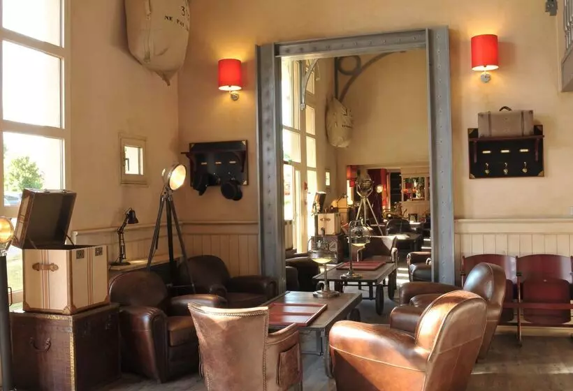 酒店 Kyriad Cholet