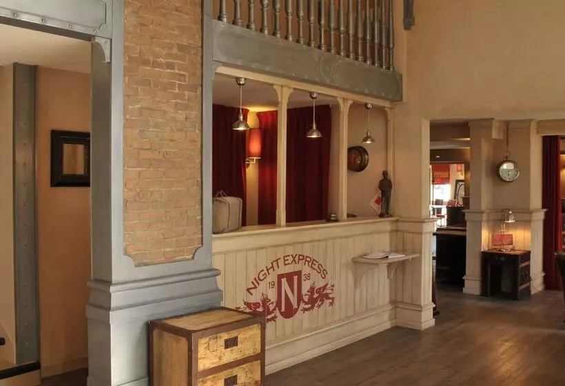 酒店 Kyriad Cholet