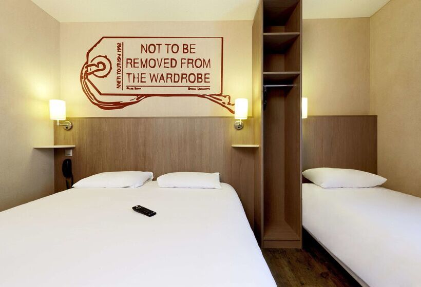 בית מלון כפרי Kyriad Cholet