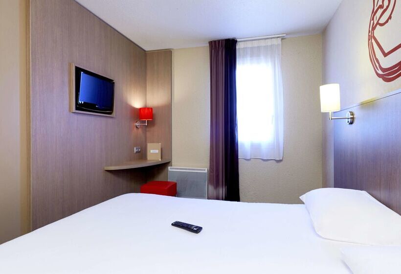 בית מלון כפרי Kyriad Cholet