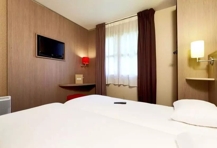 酒店 Kyriad Cholet