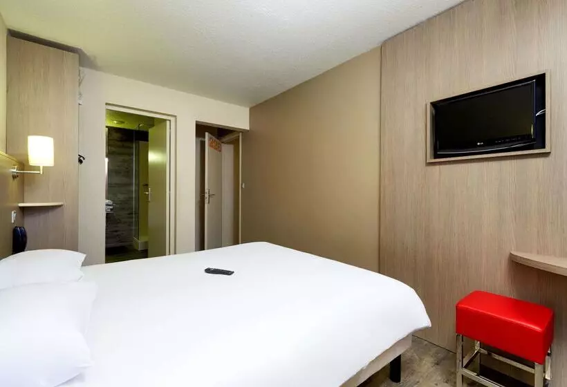 酒店 Kyriad Cholet