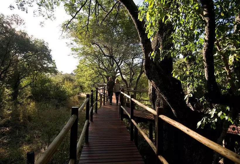 هتل Sanctuary Sussi & Chuma