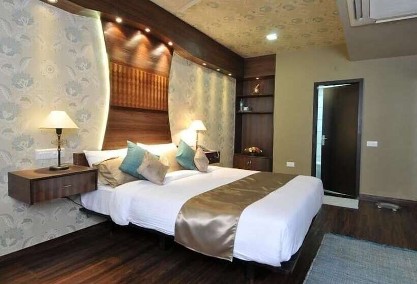 호텔 The Sapphire Comfort