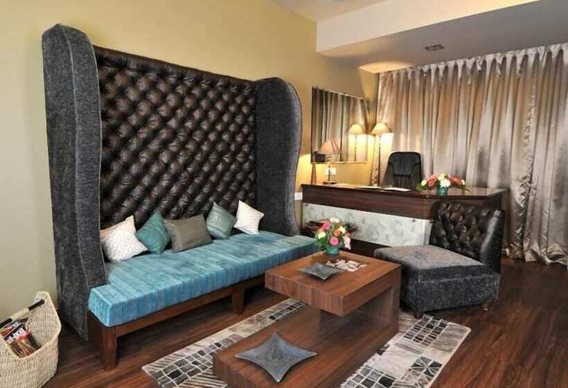 호텔 The Sapphire Comfort