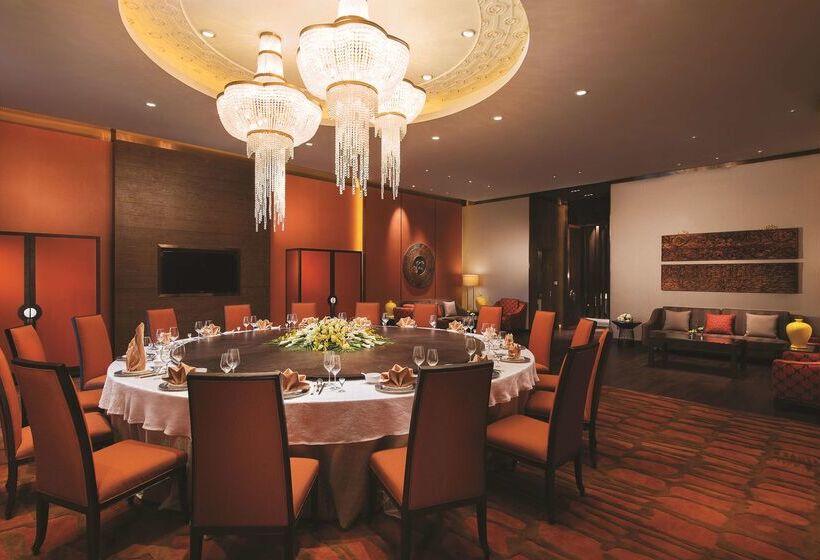 בית מלון כפרי Shangrila Lhasa