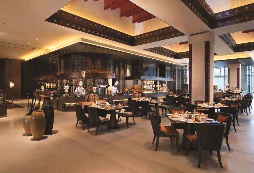 בית מלון כפרי Shangrila Lhasa