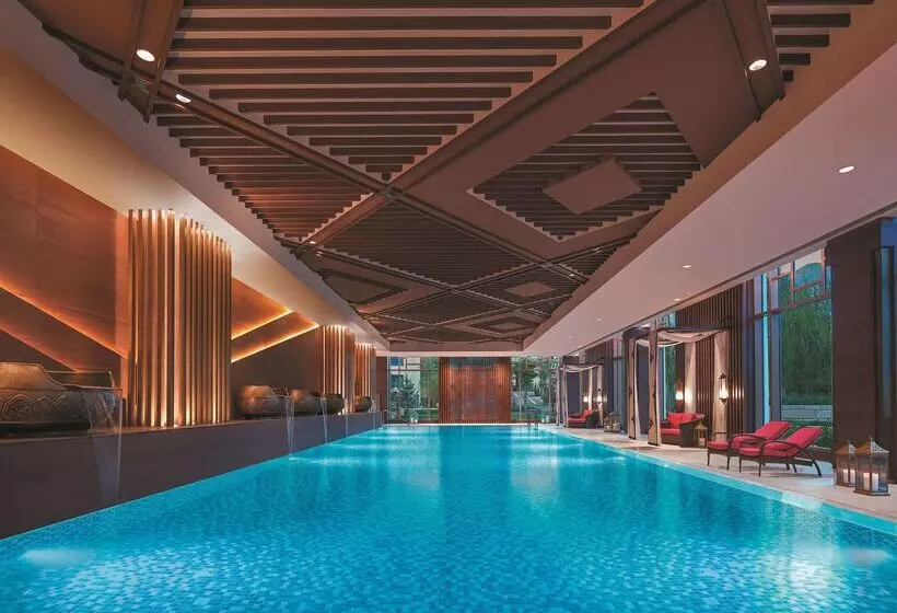 בית מלון כפרי Shangrila Lhasa