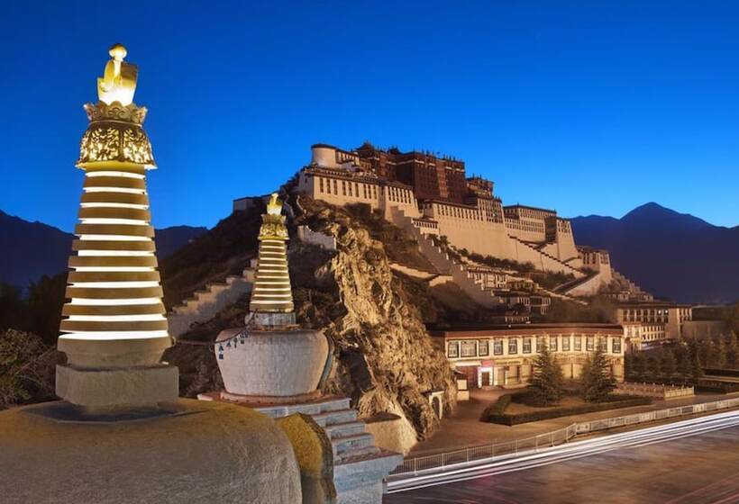 בית מלון כפרי Shangrila Lhasa